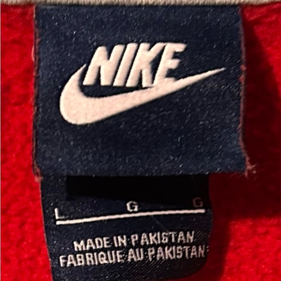 Men's Nike size large red zip up hoodie - Picture 5 of 5